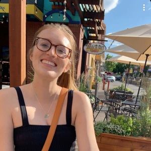 Meet your Posher, Devan